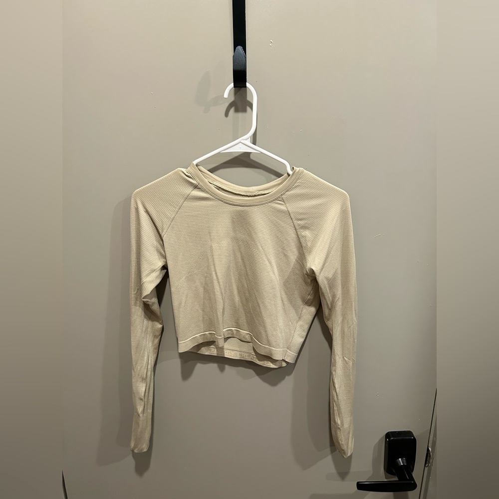 Cropped long sleeve swiftly tech